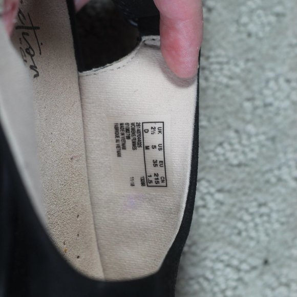 Collections by Clarks Size 5 Black Suede Peep Toe Wedge - Picture 7 of 7